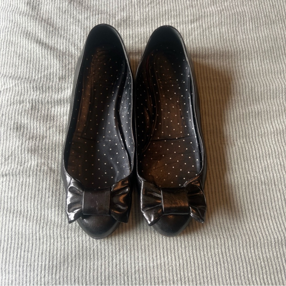 Moschino Cheap and Chic black patent leather bow ballet flats